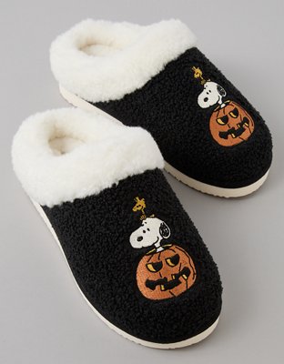Женские тапочки American Eagle AE Snoopy Halloween Scuff Slipper, цвет: Чёрный — фото 4