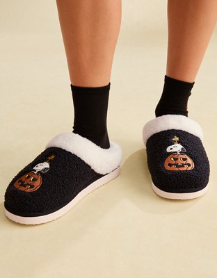 AE Snoopy Halloween Scuff Slipper