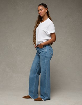 AE Strigid Curvy High-Waisted Stovepipe Jean