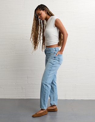 AE Strigid Curvy Mom Jean