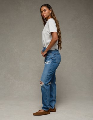 AE Strigid Curvy Ripped Mom Jean