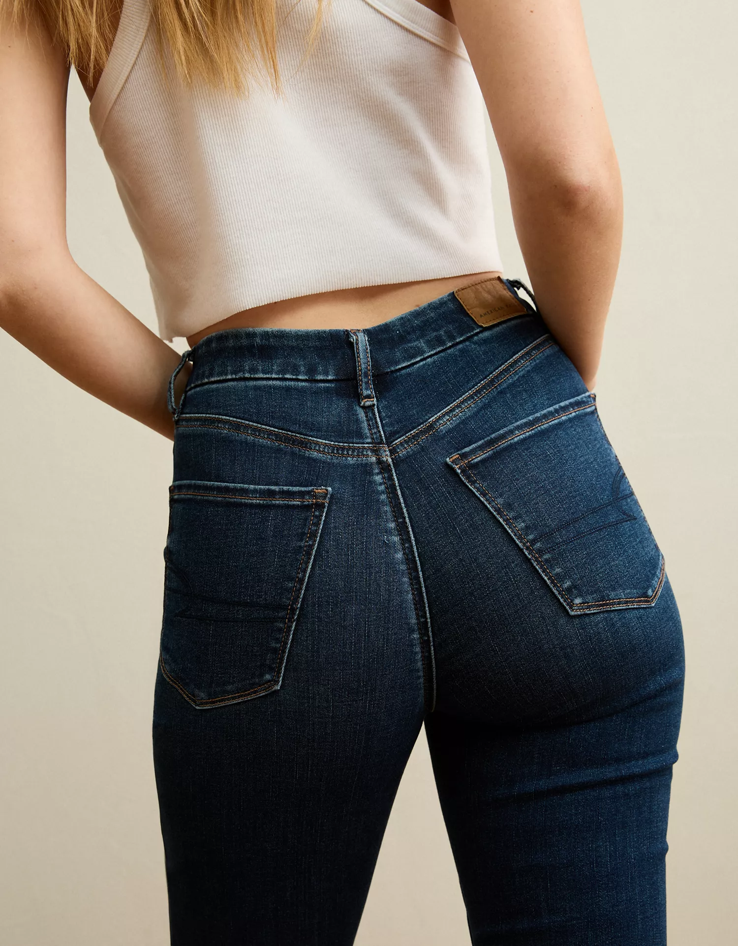 AE Curvy Super High-Waisted Flare Jean - thumbnail 8