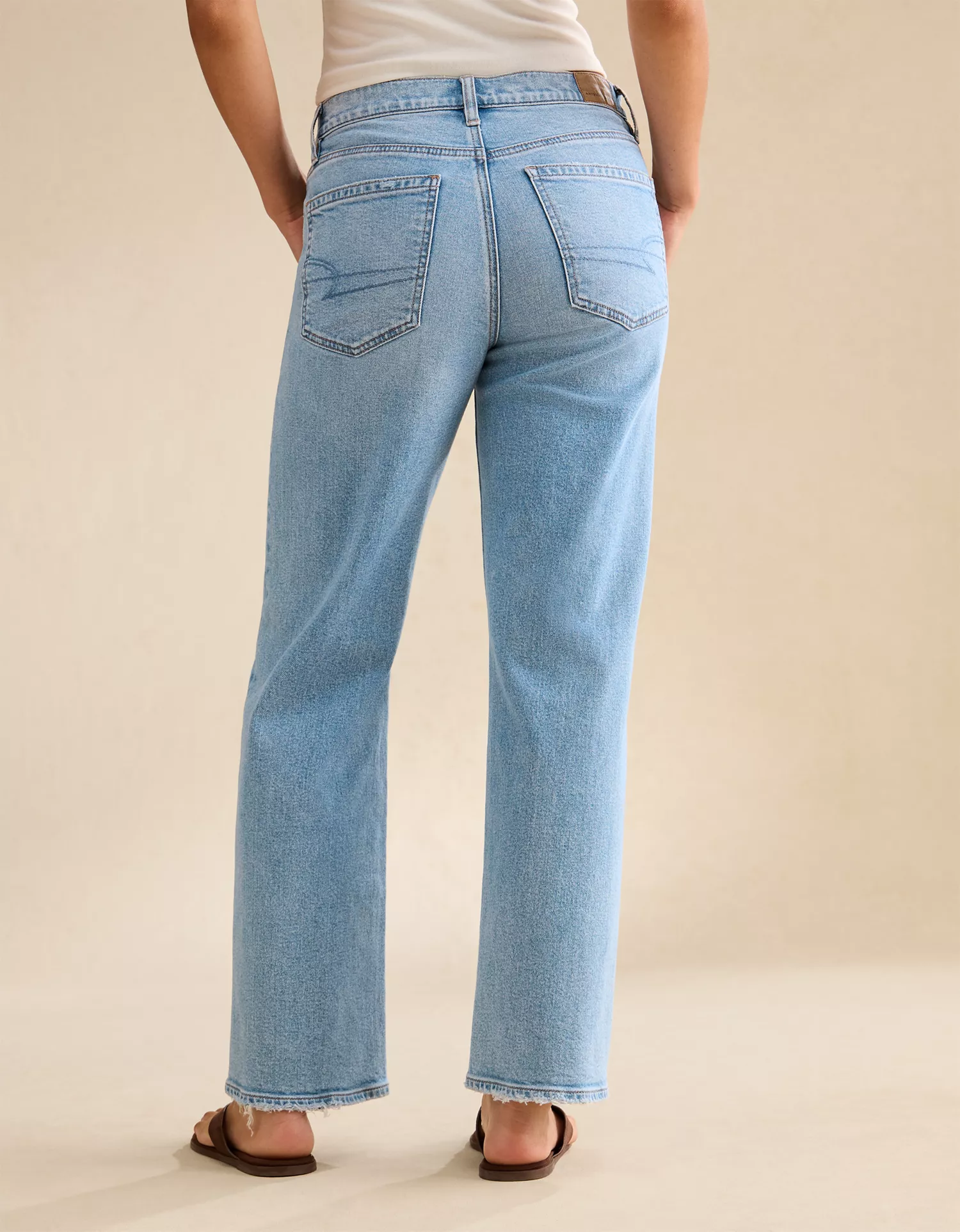 AE High-Waisted Stovepipe Jean - thumbnail 3