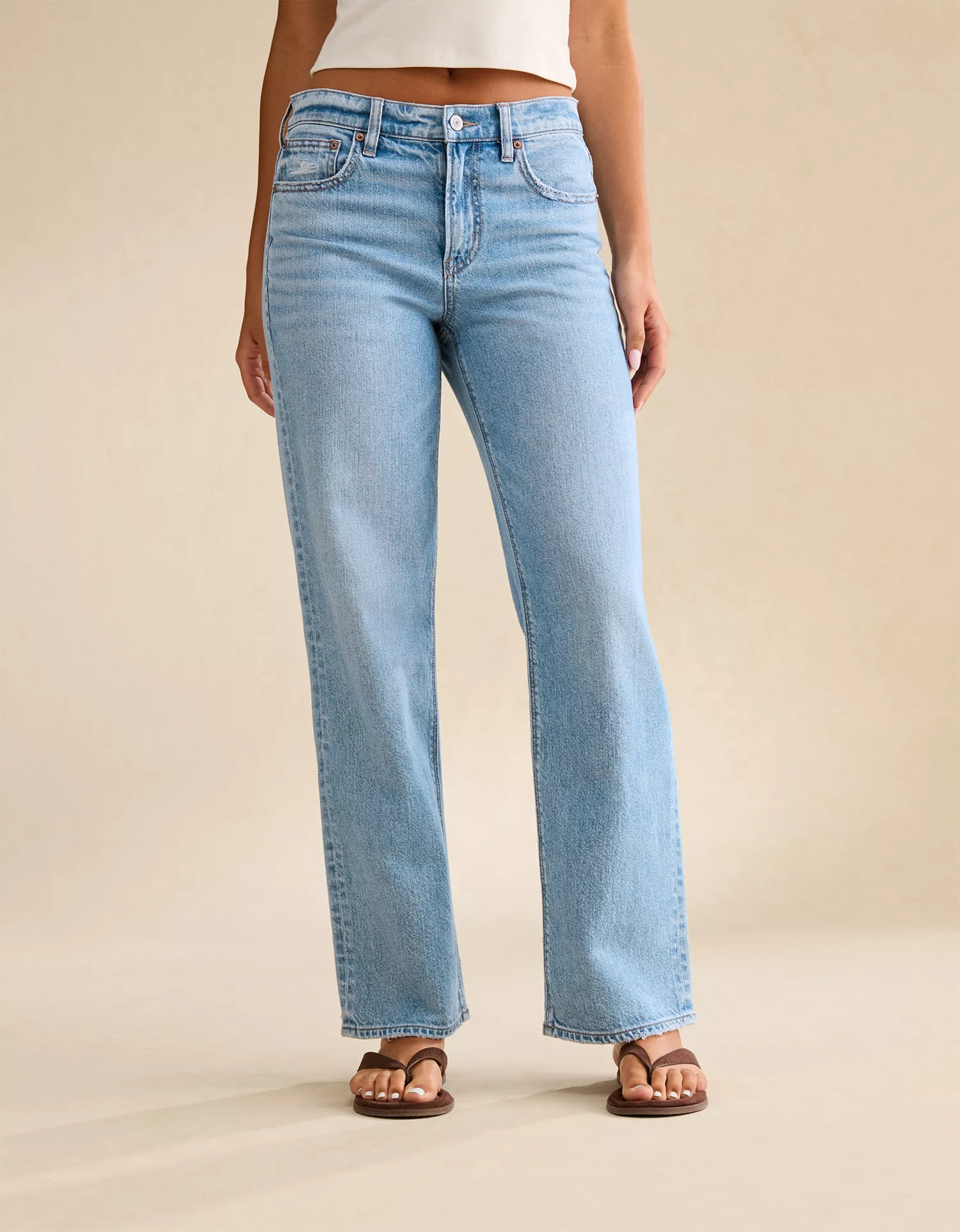 AE High-Waisted Stovepipe Jean - thumbnail 2