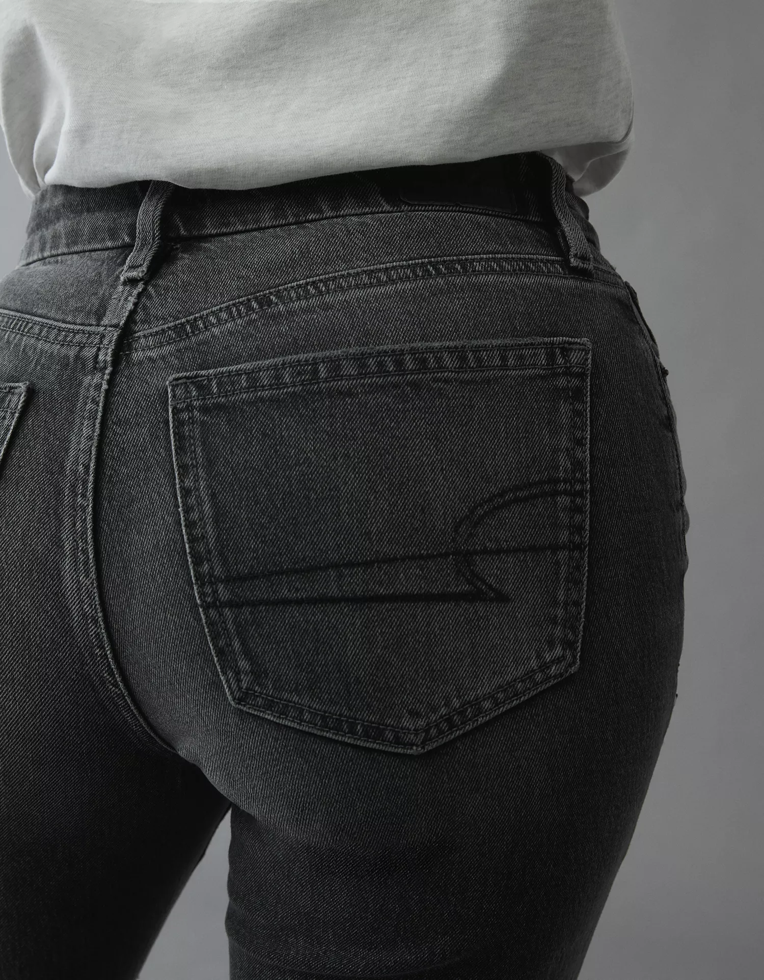AE Curvy Straight Jean - thumbnail 2