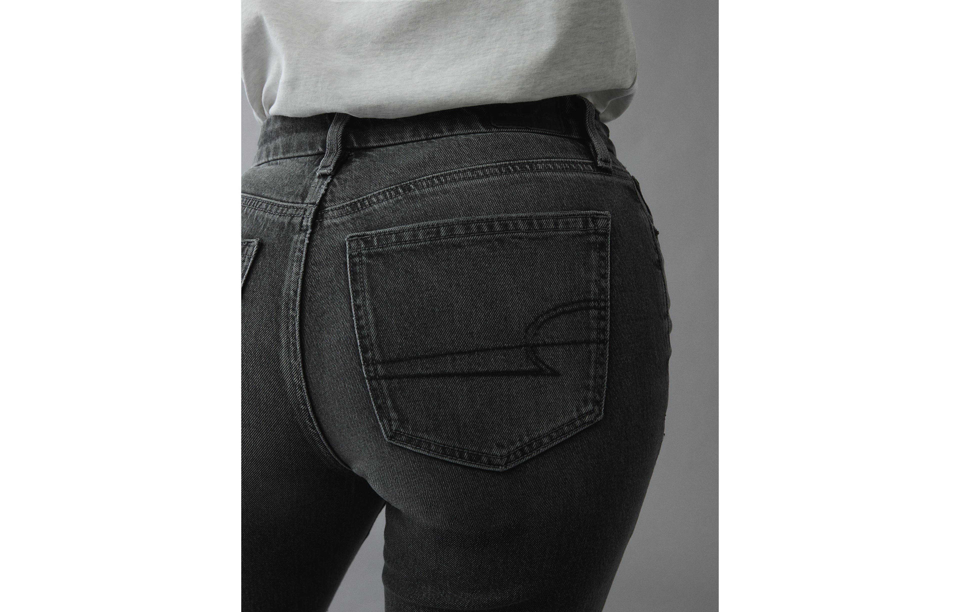 AE Curvy Straight Jean