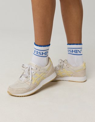 OFFLINE By Aerie Scalloped Short Crew Socks