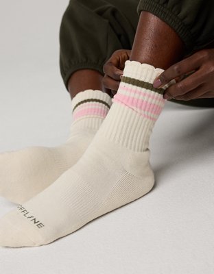 OFFLINE By Aerie Scalloped Crew Socks