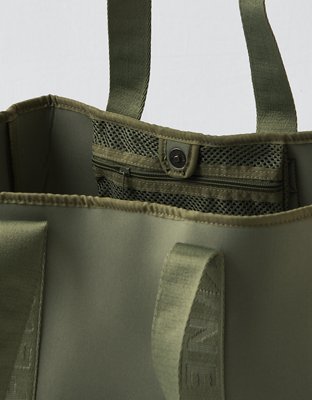 Женские сумки Aerie OFFLINE By Aerie Neoprene — фото 6