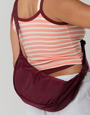 OFFLINE By Aerie Sporty Crescent Bag