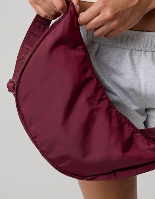 OFFLINE By Aerie Sporty Crescent Bag