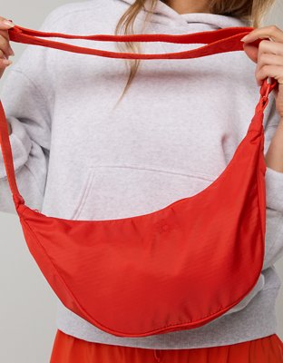 OFFLINE By Aerie Sporty Crescent Bag