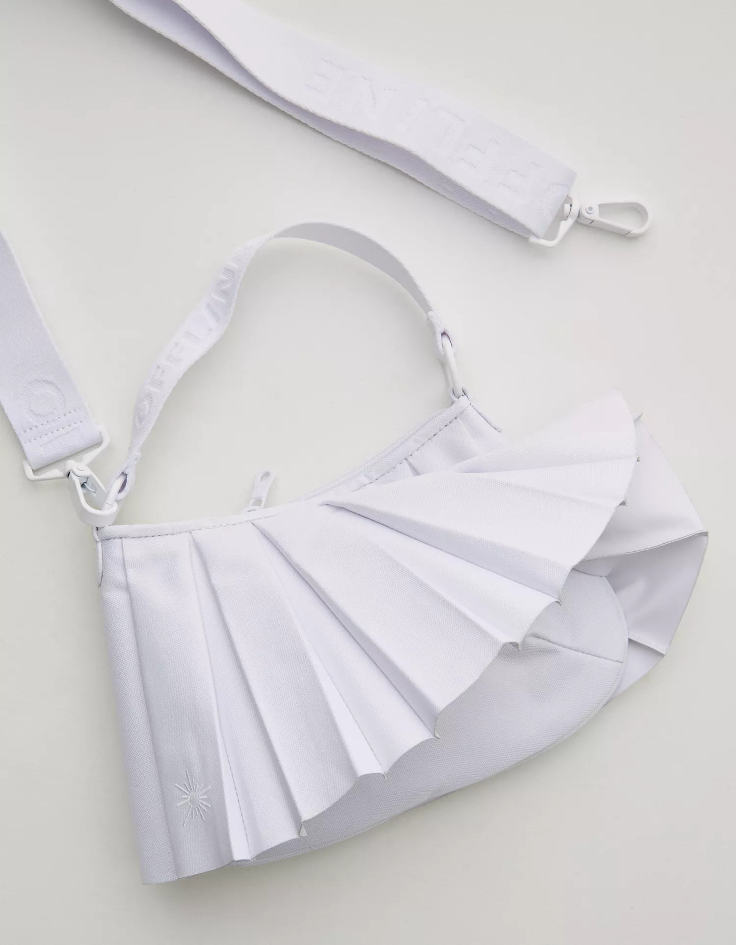 OFFLINE By Aerie Courtside Canvas Pleated Bag - thumbnail 7