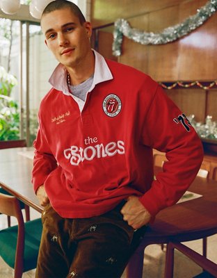 Мужская рубашка American Eagle AE Boxy Fit Rolling Stones Graphic Rugby, цвет: Розовый — фото 1