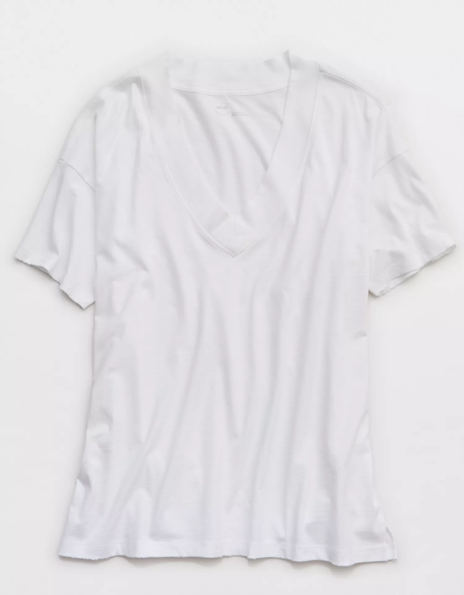 Aerie Basic V-Neck Boyfriend T-Shirt - thumbnail 4