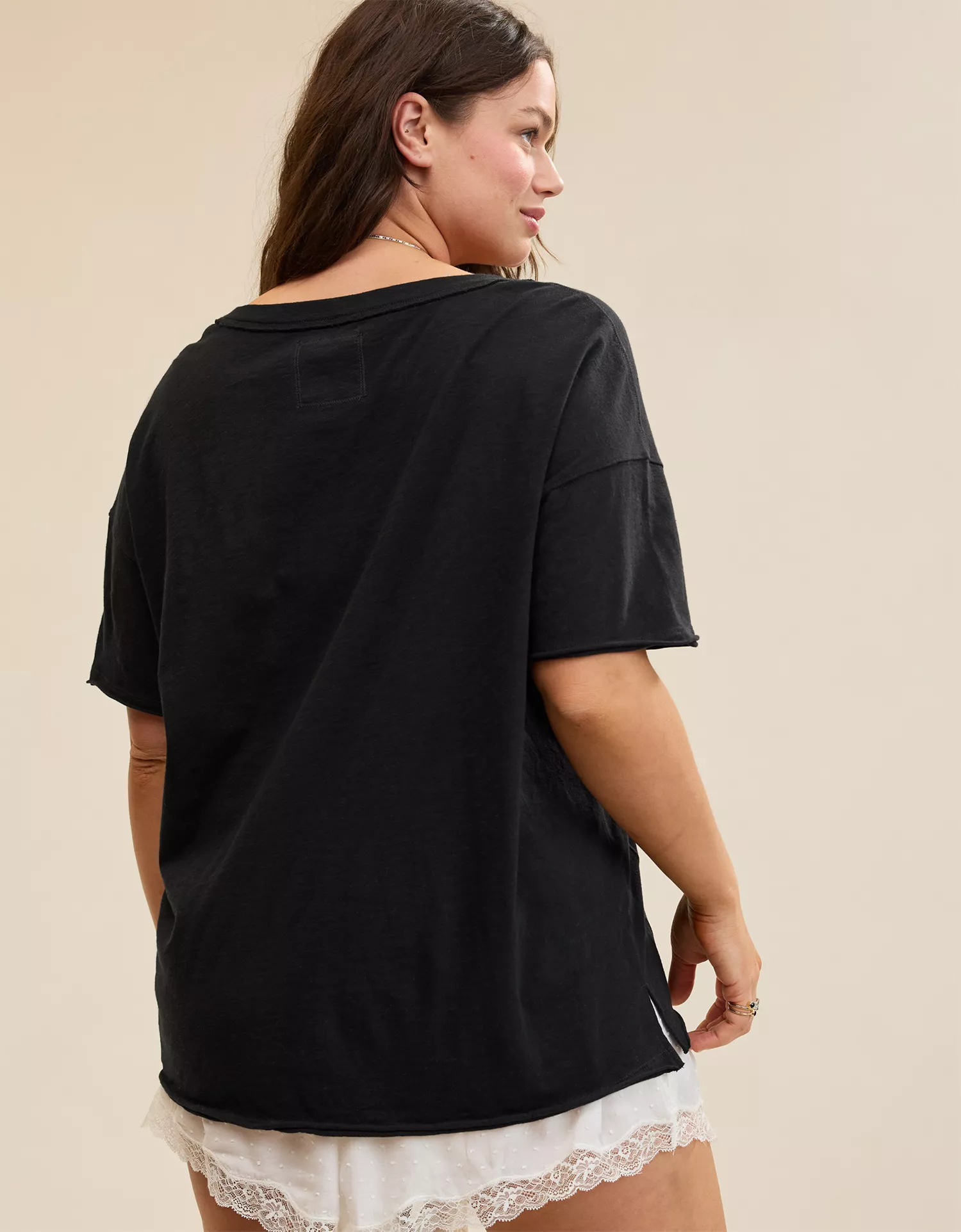 Aerie Oversized V-Neck Boyfriend T-Shirt - thumbnail 2