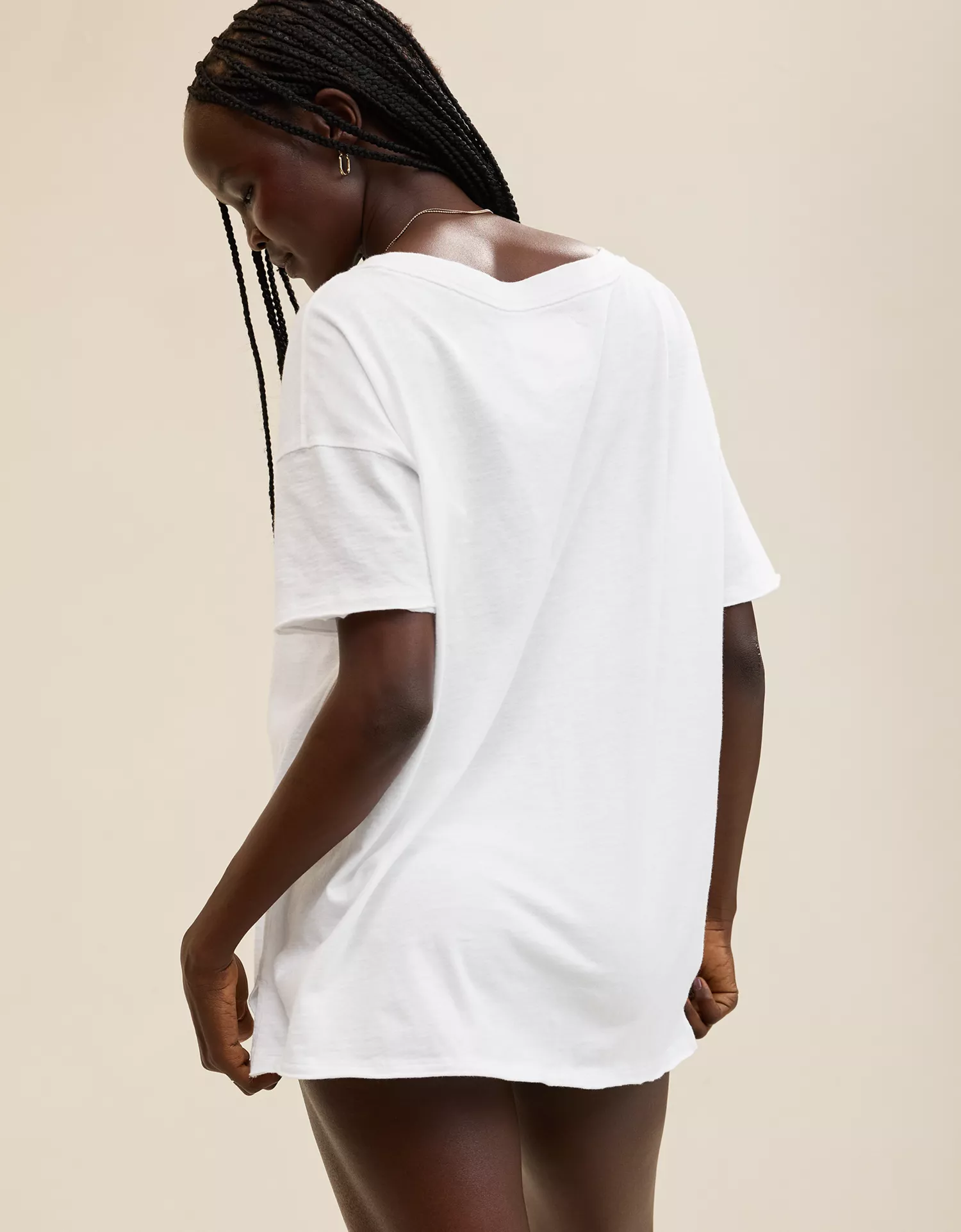 Aerie Oversized V-Neck Boyfriend T-Shirt - thumbnail 6