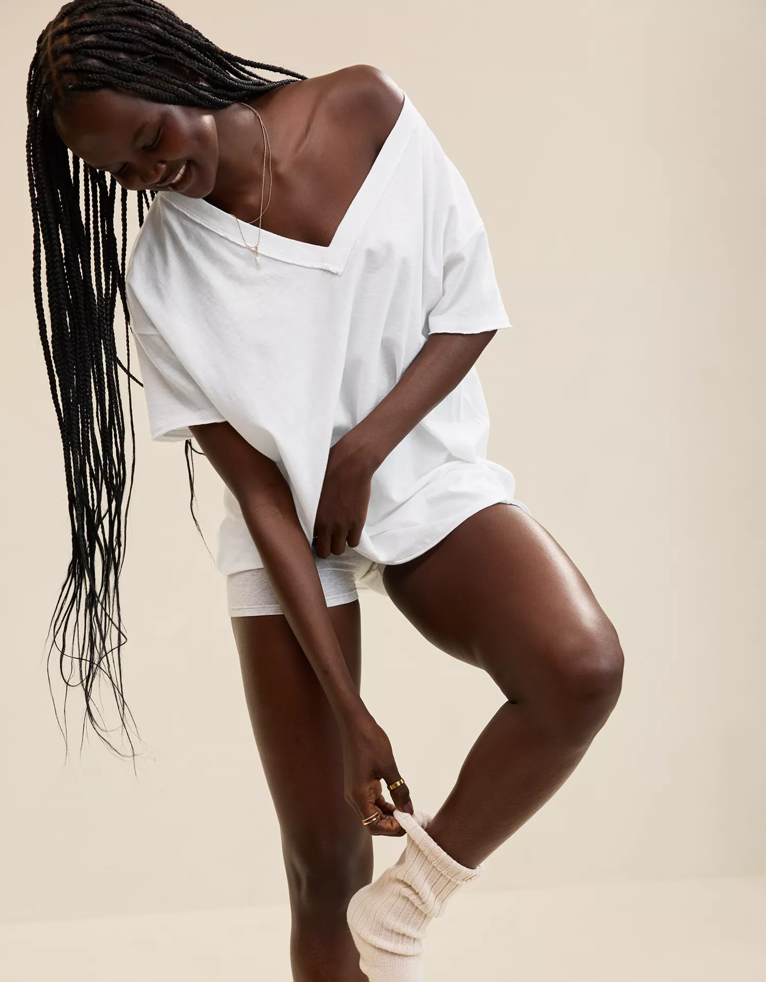 Aerie Oversized V-Neck Boyfriend T-Shirt - thumbnail 5