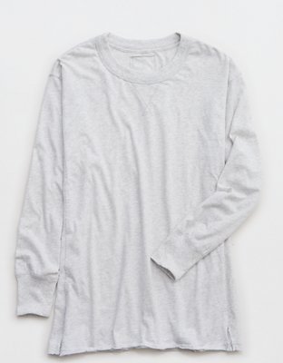 T-shirt petit ami surdimensionné à manches longues douillet Aerie