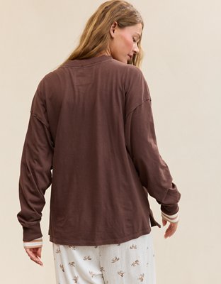 Женская футболка Aerie Cozy Oversized Long Sleeve Boyfriend, цвет: Коричневый — фото 3
