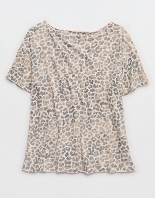 T-shirt petit ami surdimensionné à épaules dénudées Aerie