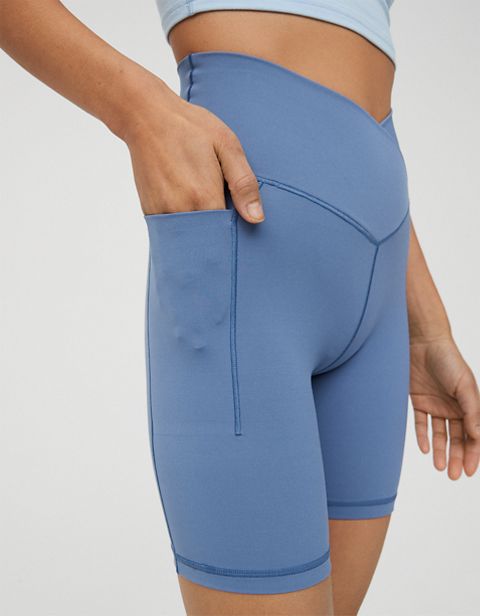 Женские брюки Aerie OFFLINE By Aerie Real Me Xtra Pocket Bike Short