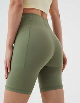 OFFLINE By Aerie Real Me XTRA Hold Up. Bike Short de 7" con Bolsillo