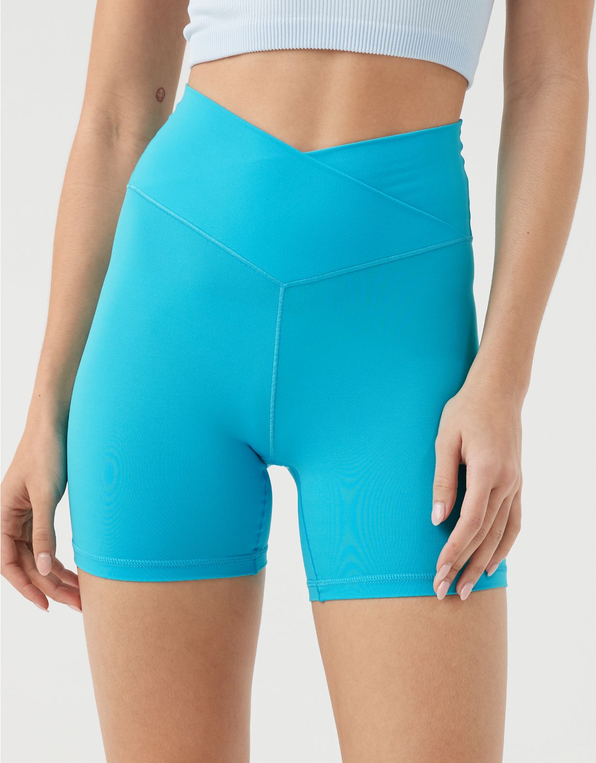 OFFLINE By Aerie Real Me Crossover 5" Bike Short