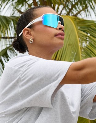 OFFLINE By Aerie Volley Sunglasses