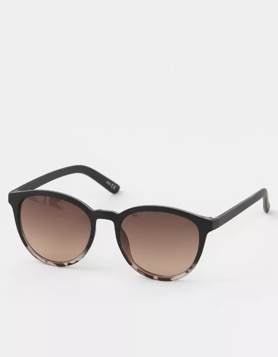 OFFLINE By Aerie Classic Round Sunglasses