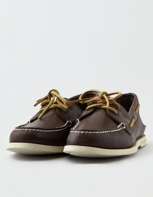 sperry sahara leather boat shoes