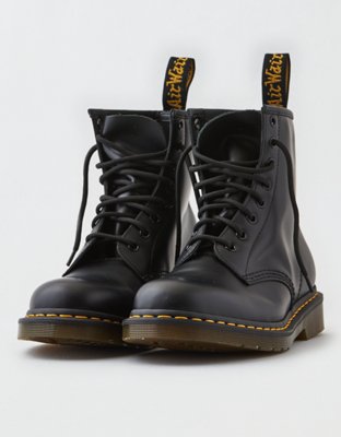 dr martens women's 1460 smooth black