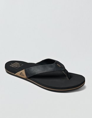 American eagle mens flip hot sale flops