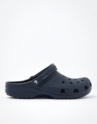 Navy blue best sale mens crocs