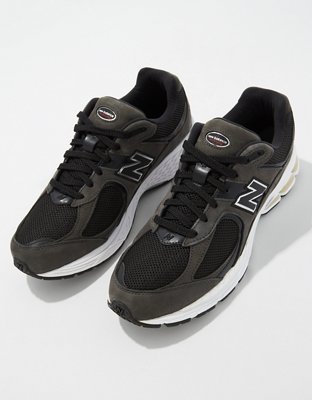 Мужские кроссовки American Eagle New Balance Men's 2002 Sneaker — фото 2