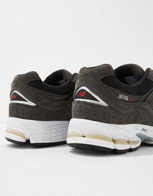 Мужские кроссовки American Eagle New Balance Men's 2002 Sneaker — фото 3