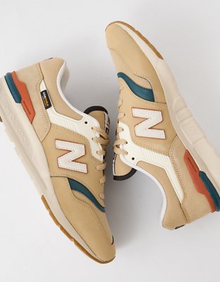 New Balance Men's 997H Sneaker