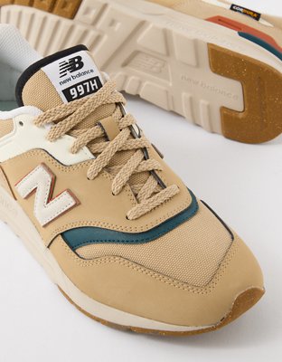 New Balance Men's 997H Sneaker