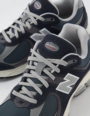 New Balance Men's 2002R Sneaker