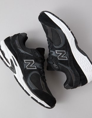 New Balance Men's 2002R Sneaker