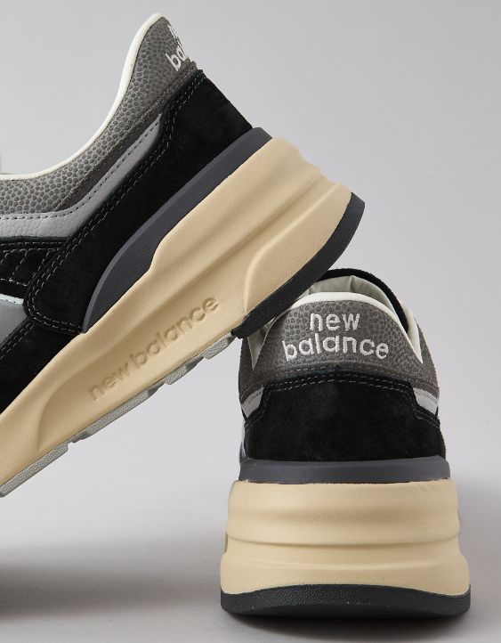 New Balance Men's 997H Sneaker