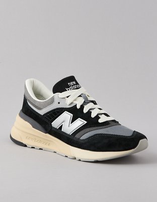 New Balance Men's 997R Sneaker