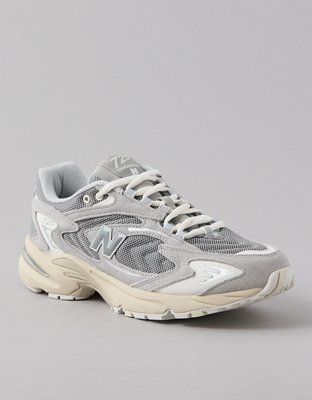 New Balance Men's 725 Sneaker | American Eagle