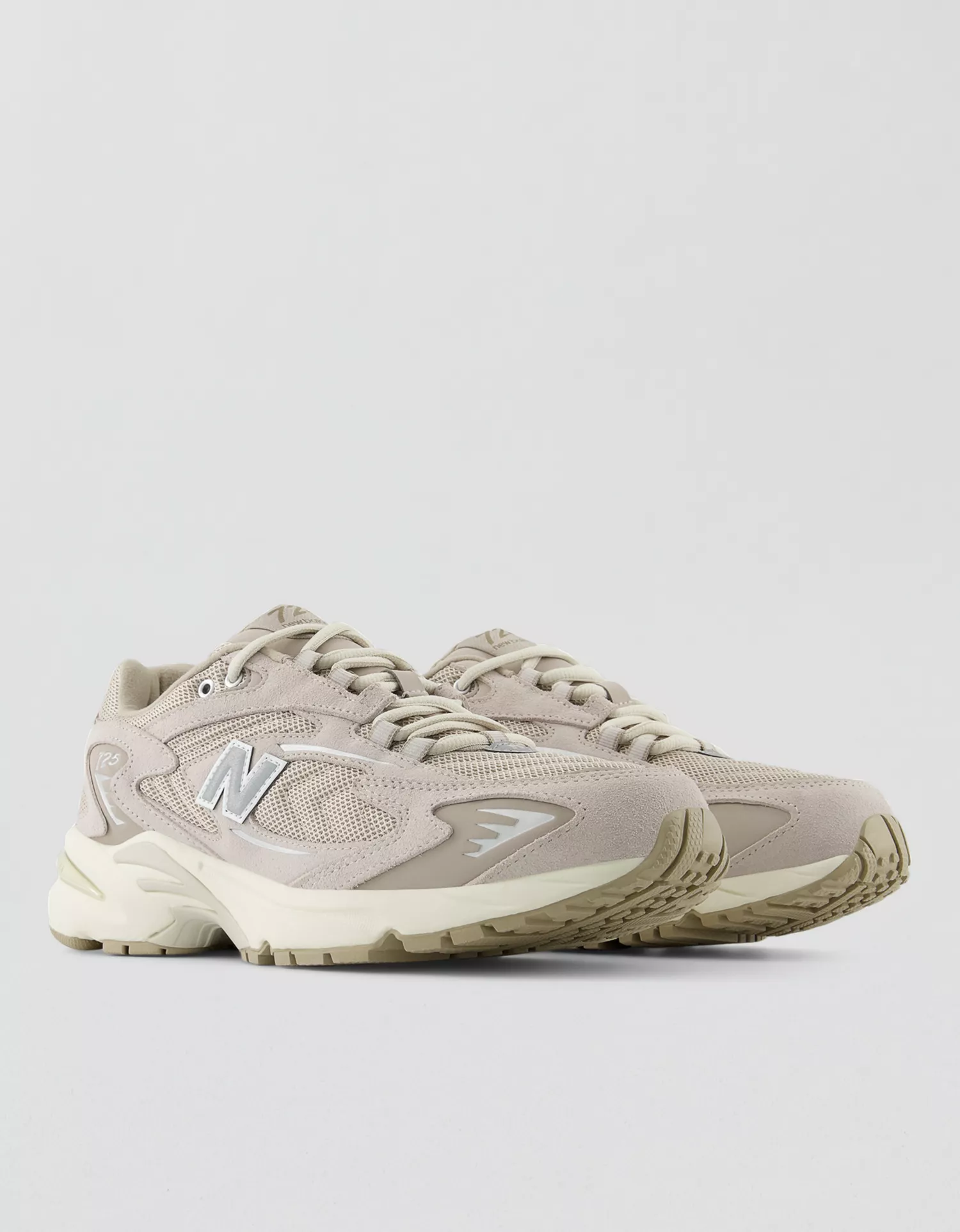 New Balance Men's 725 Sneaker