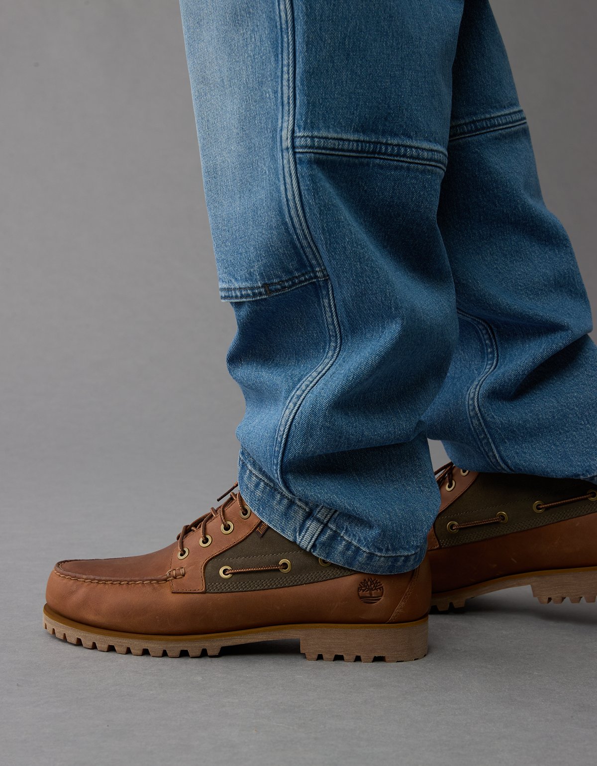Timberland x AE Oakwell Leather Mid Lace-Up Boot - image 2