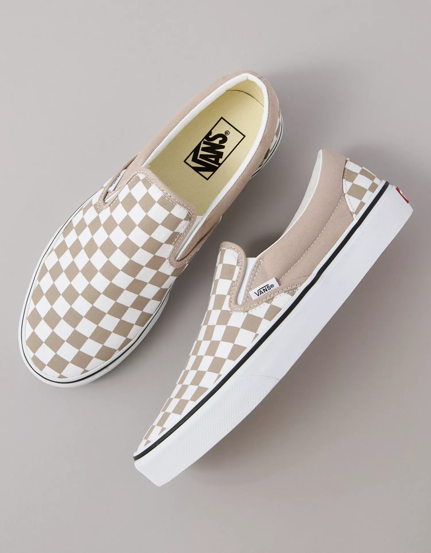 Vans Classic Slip-On Shoe - thumbnail 2