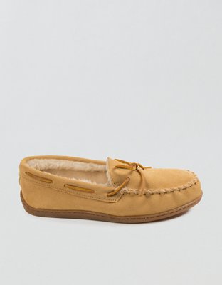 Minnetonka Pile-Lined Hardsole Slipper