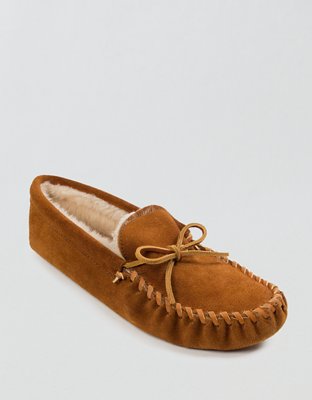 Minnetonka Pile-Lined Soft Sole Moccasin Slipper