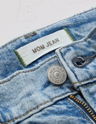 AE77 Premium Ripped Mom Jean