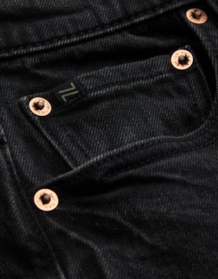 AE77 Premium Straight Crop Jean